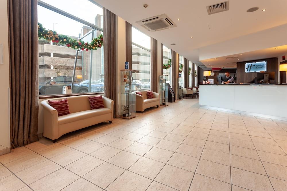 Holiday Inn Express - Glasgow - City Ctr Theatreland By Ihg Bagian luar foto