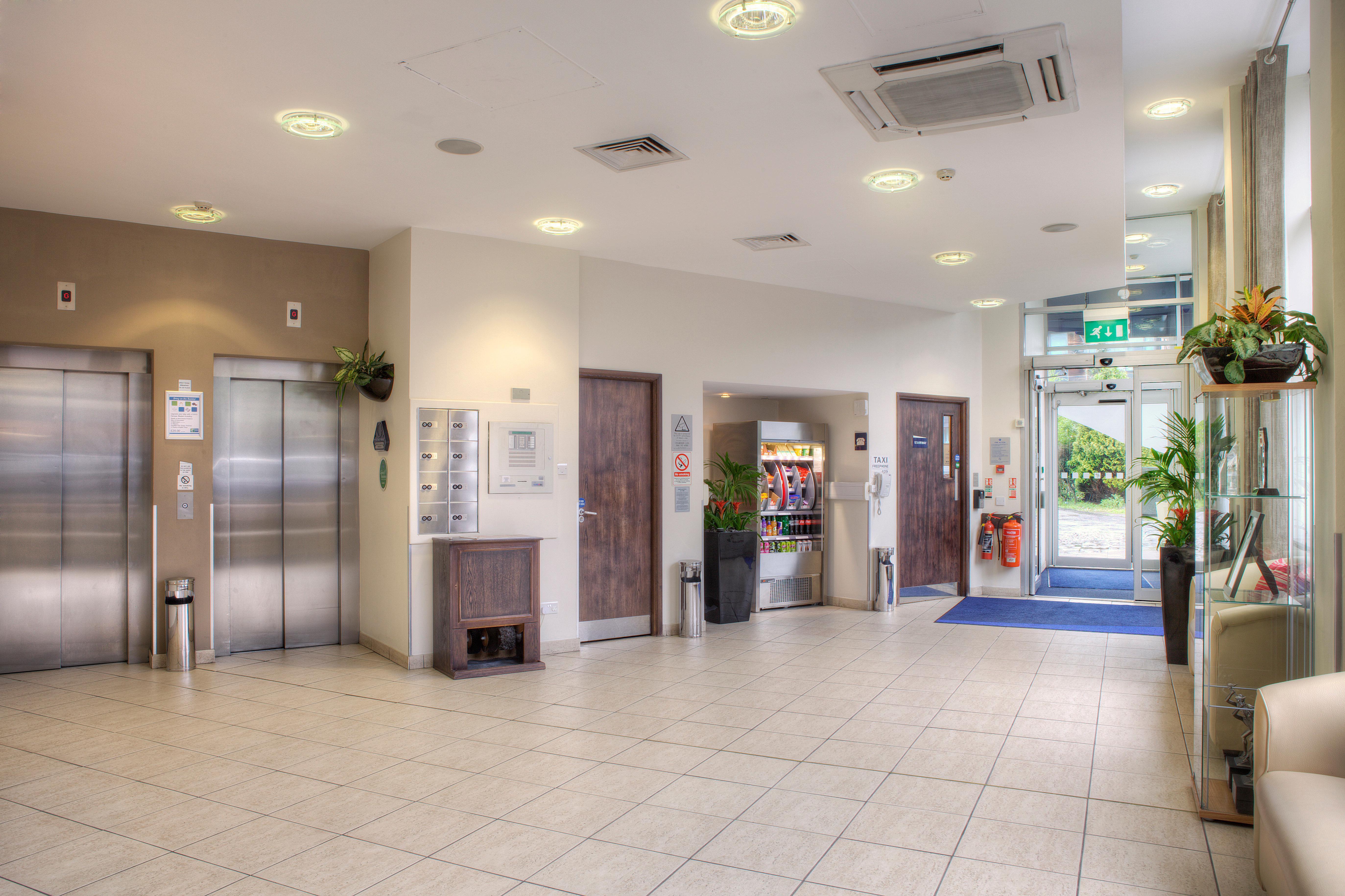 Holiday Inn Express - Glasgow - City Ctr Theatreland By Ihg Bagian luar foto
