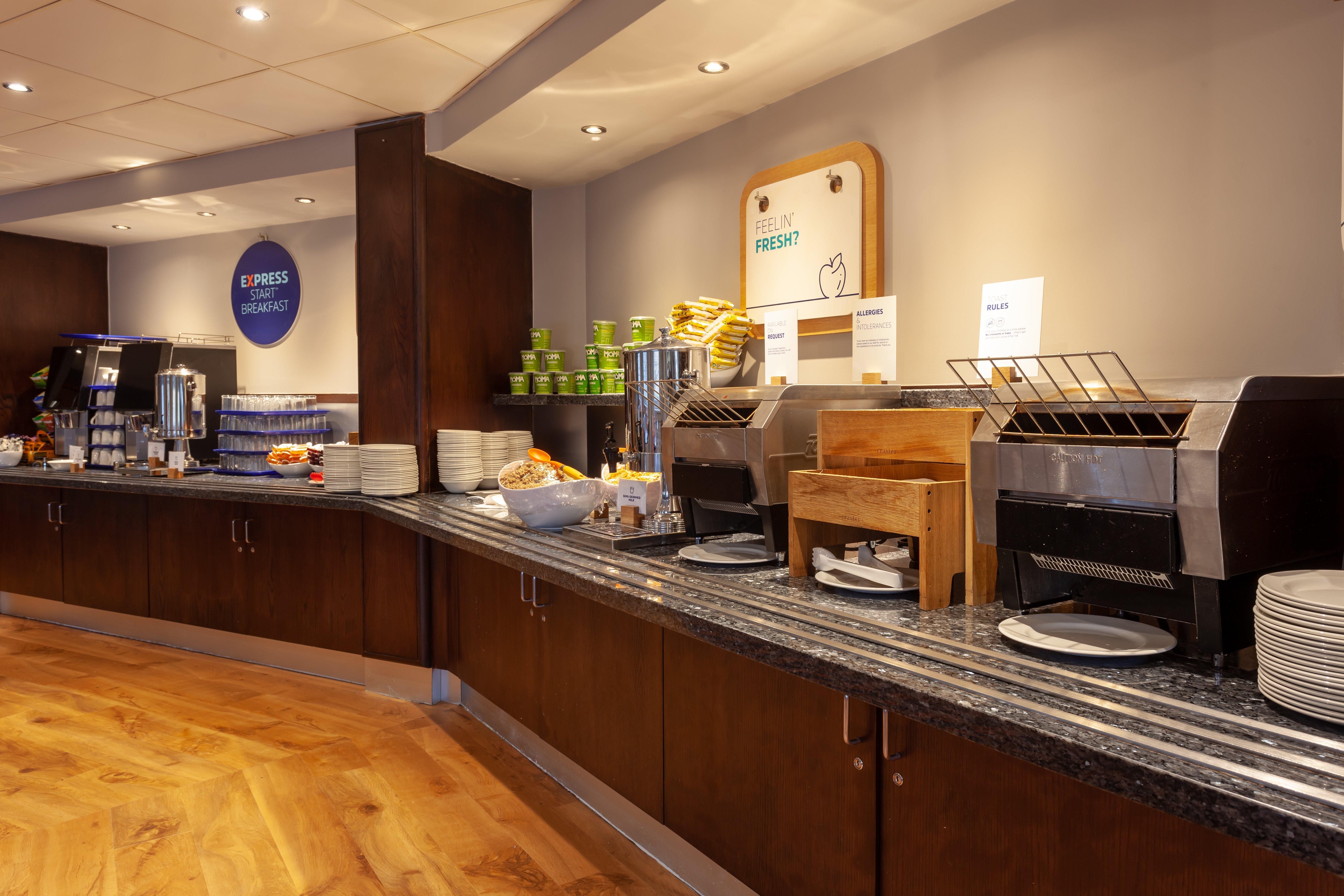 Holiday Inn Express - Glasgow - City Ctr Theatreland By Ihg Bagian luar foto