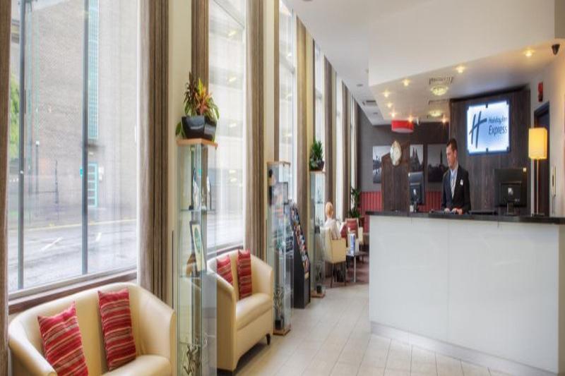 Holiday Inn Express - Glasgow - City Ctr Theatreland By Ihg Bagian luar foto