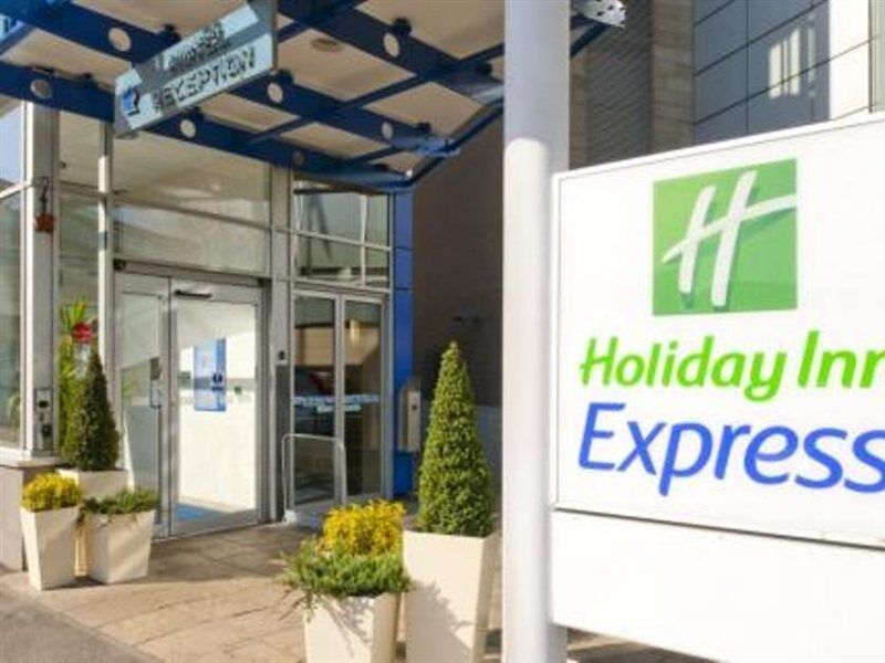 Holiday Inn Express - Glasgow - City Ctr Theatreland By Ihg Bagian luar foto
